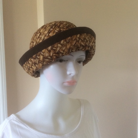 Straw bucket hat - Picture 2 of 9